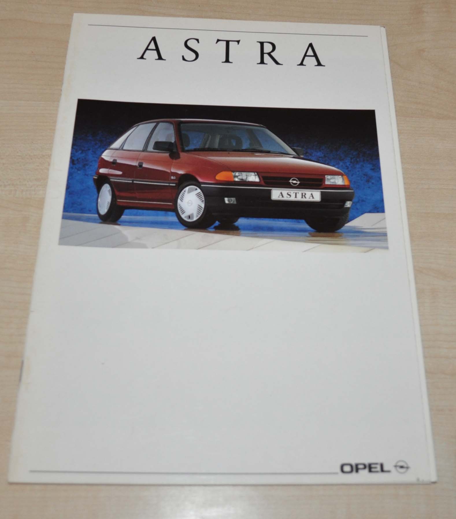 1991 Opel Astra Brochure Prospekt Finland