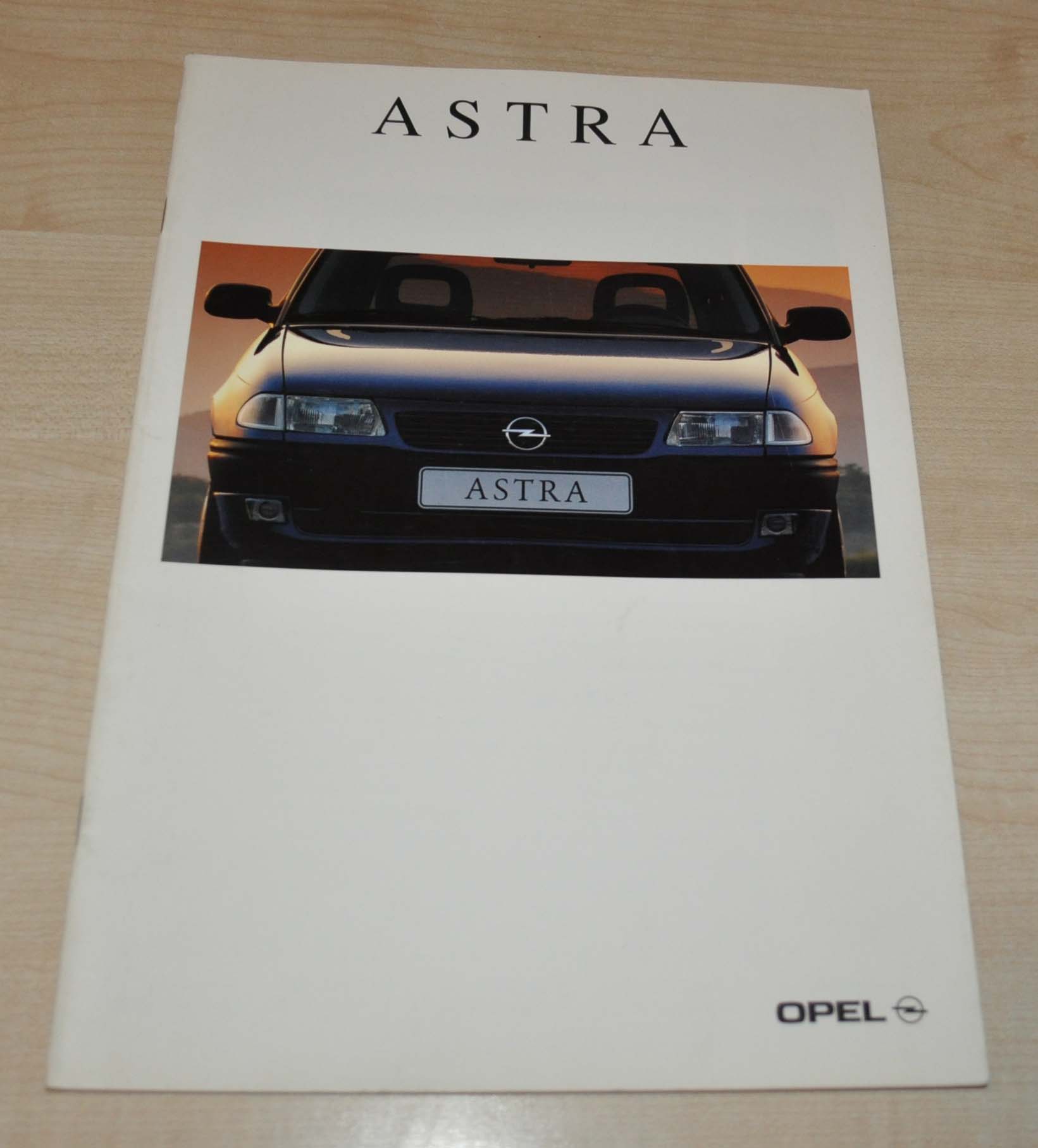 1994 1995 Opel Astra Brochure Prospekt RU