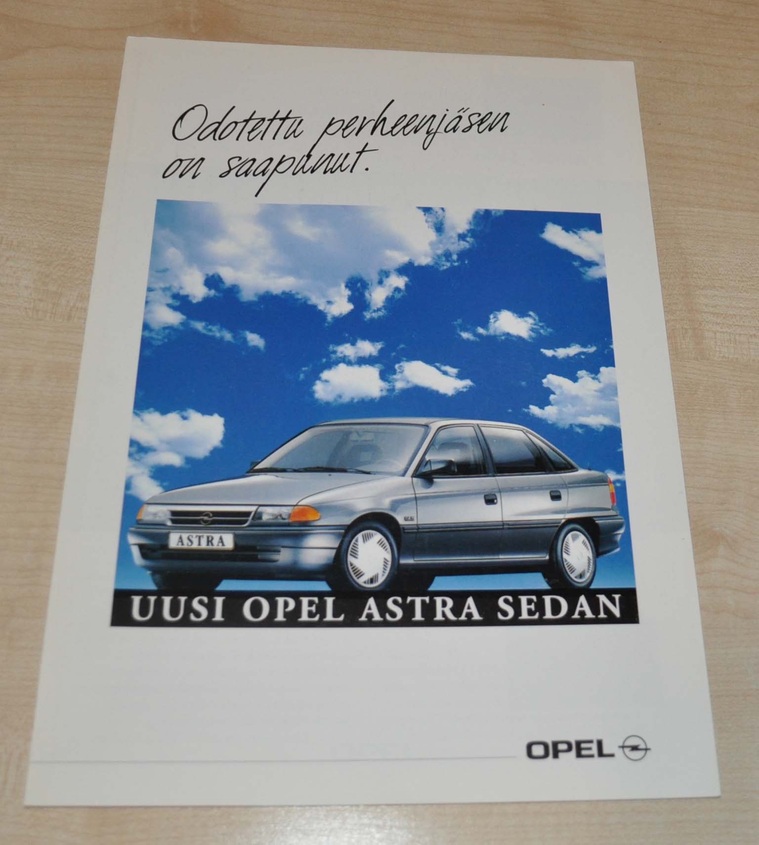 Opel Astra Sedan Brochure Prospekt Finland