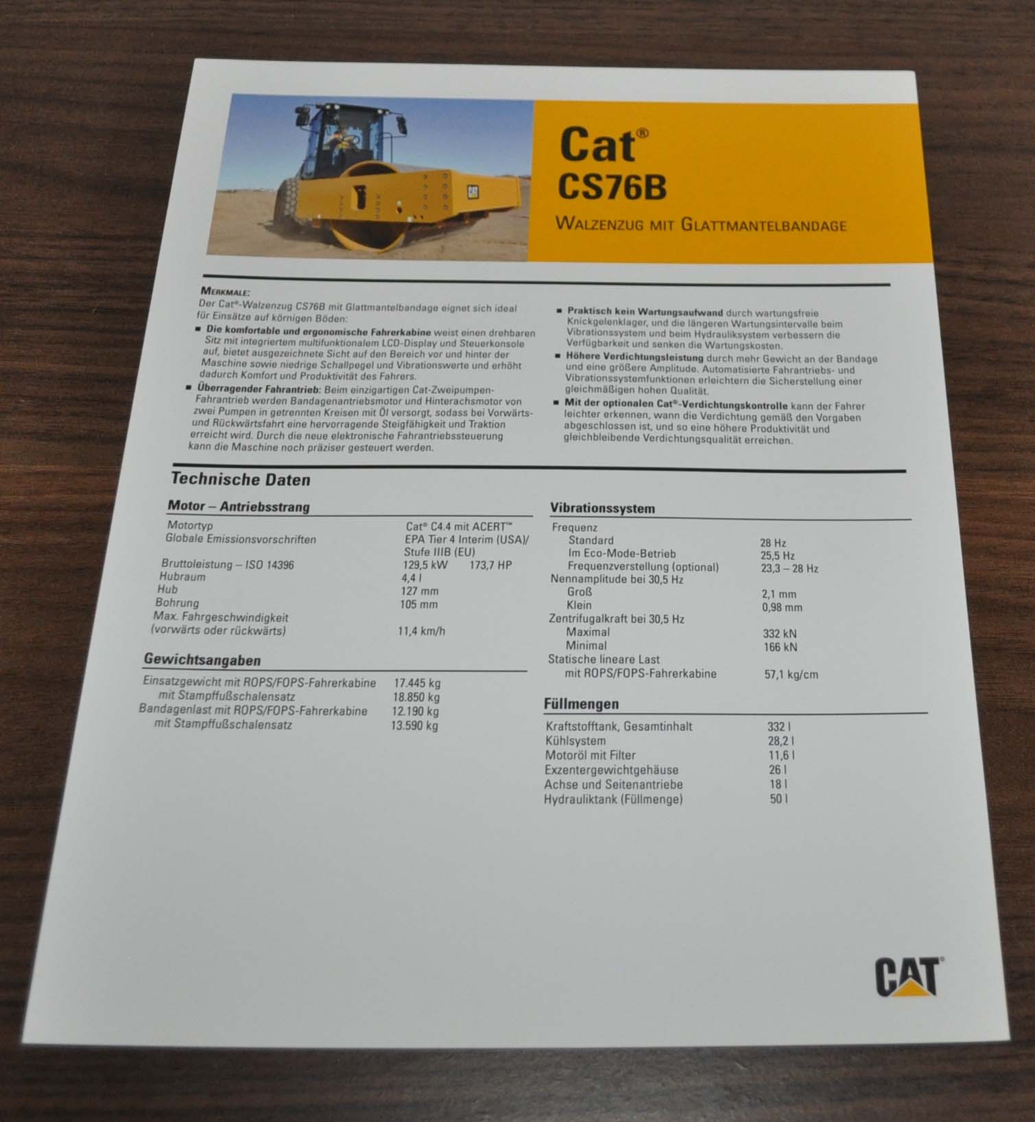 Caterpillar CS76B Walzenzug Vibratory Soil Compactor Brochure Prospekt DE